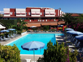 Отель Residence Hotel Felix  Рикади